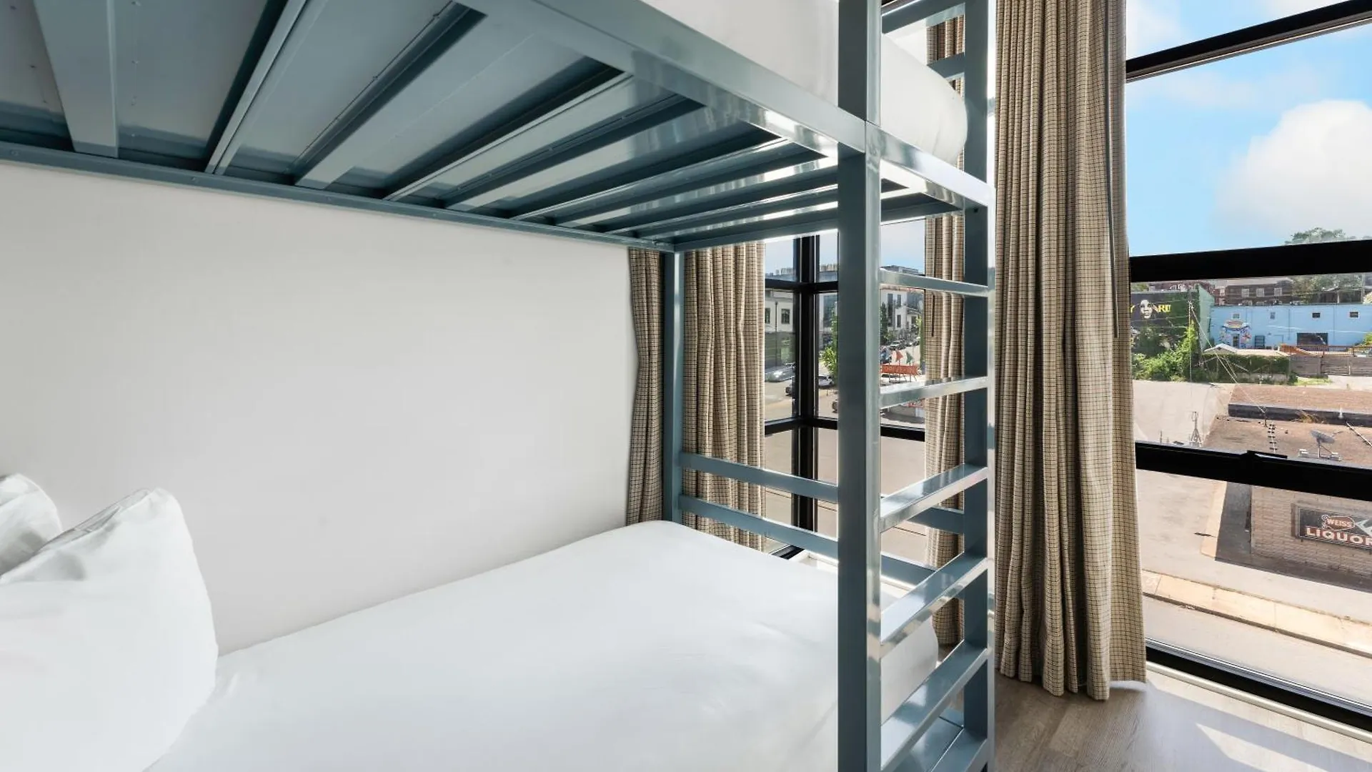 Waymore'S Guest House & Casual Club Nashville Hotel
