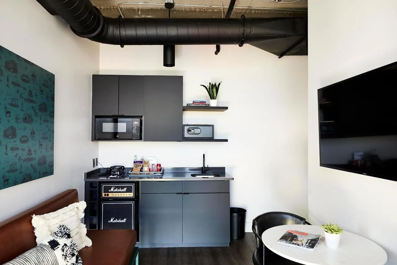 Waymore'S Guest House & Casual Club Nashville Hotel