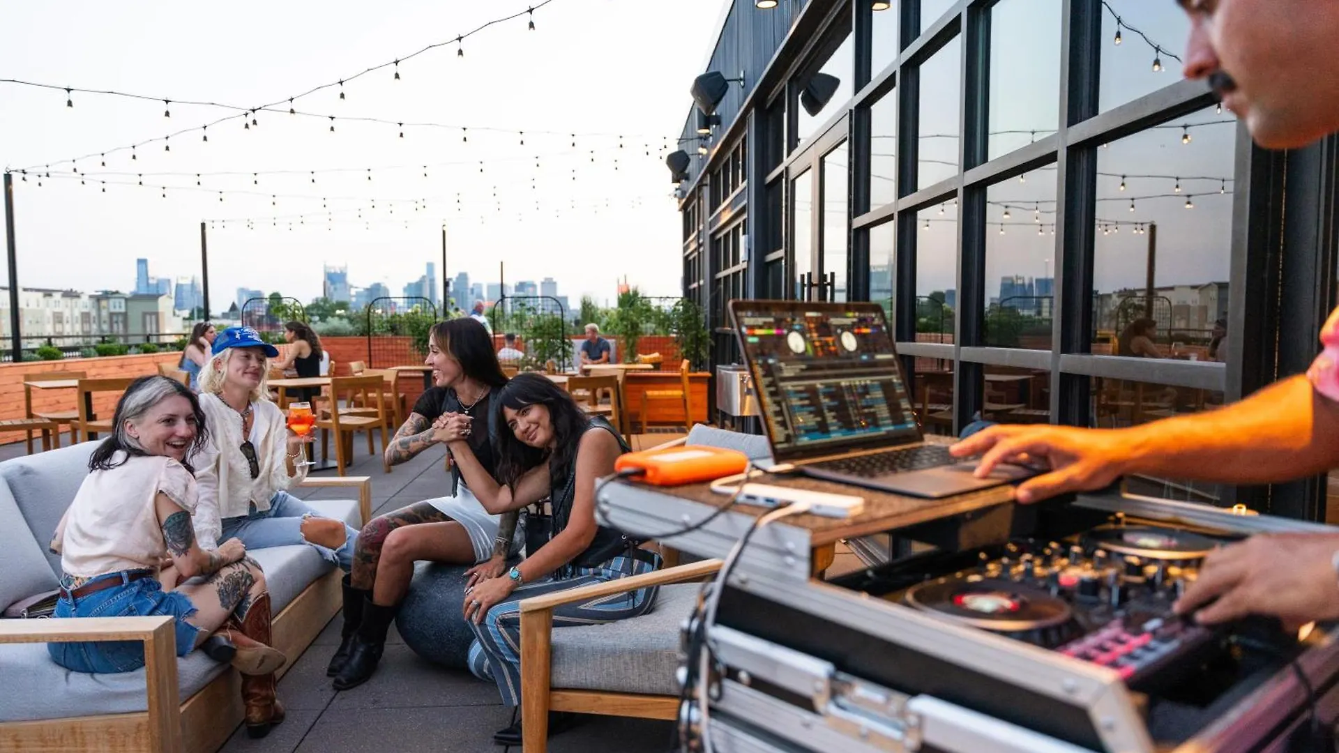 Hotel Waymore'S Guest House & Casual Club Nashville